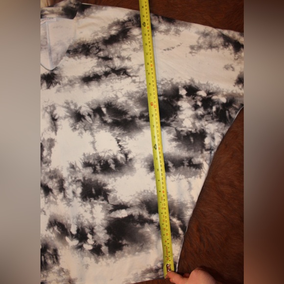 Long Sleeve - Picture 3 of 6